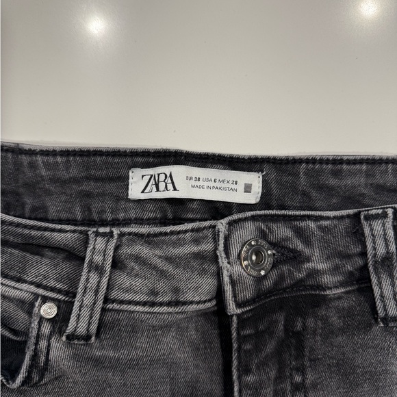 Zara Mid Rise jeans - Picture 6 of 7